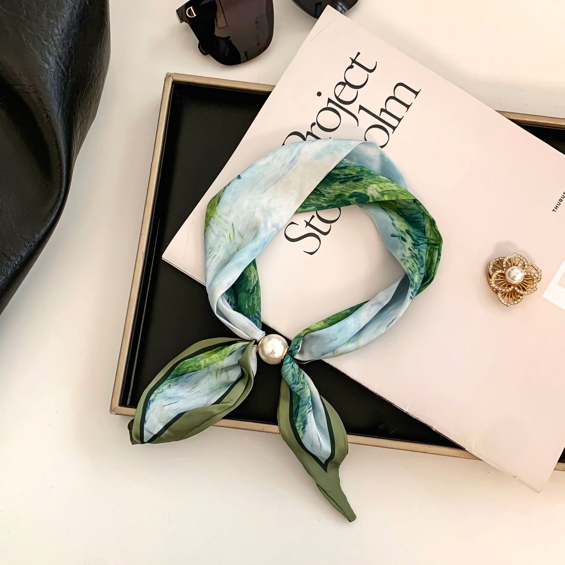 Cashew Flower Silk Scarf Effor – Pearl Trim Chain Bewertung und Preis