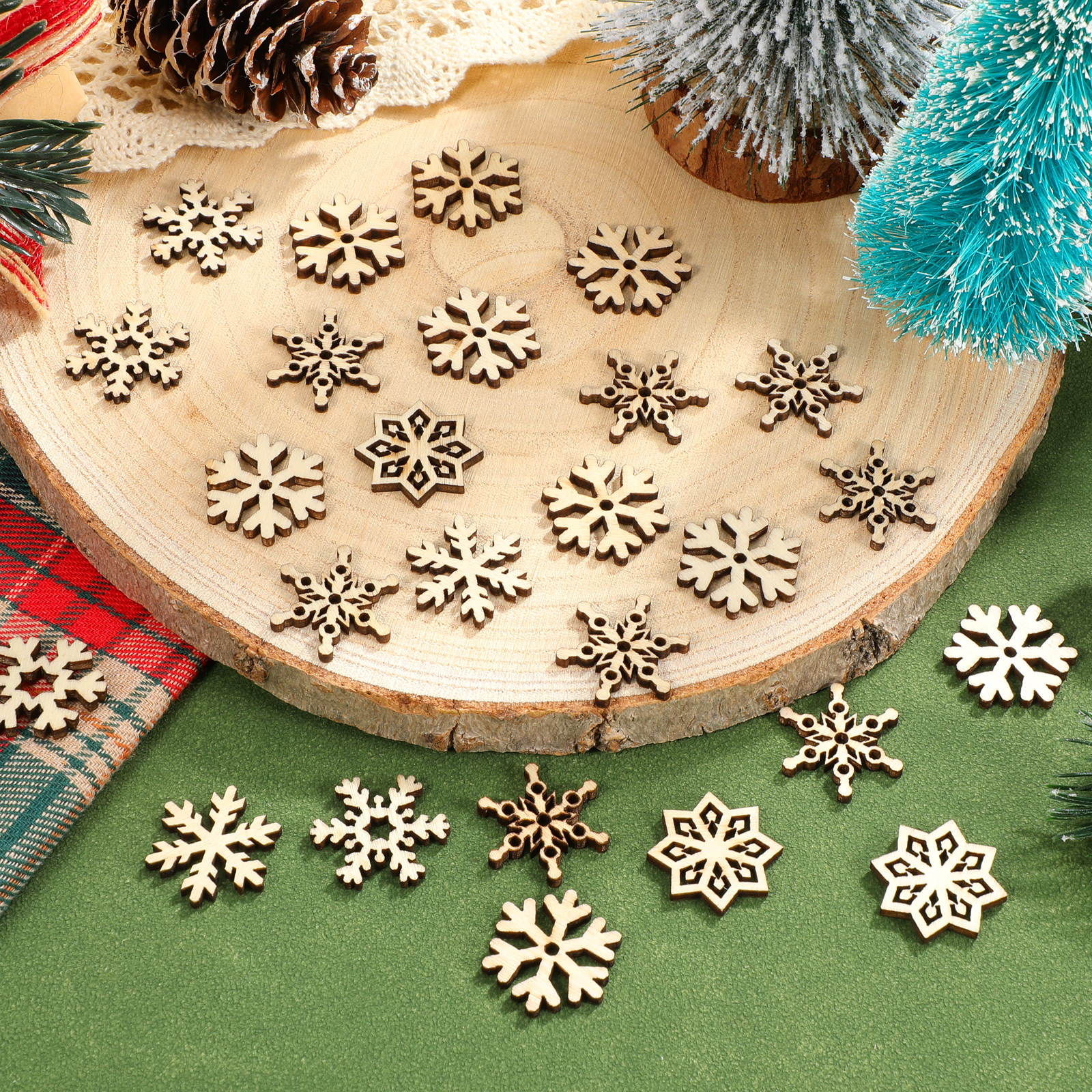 100Pcs Wooden Snowflakes Ornam – Christmas Craft Embellishment Bewertung und Preis