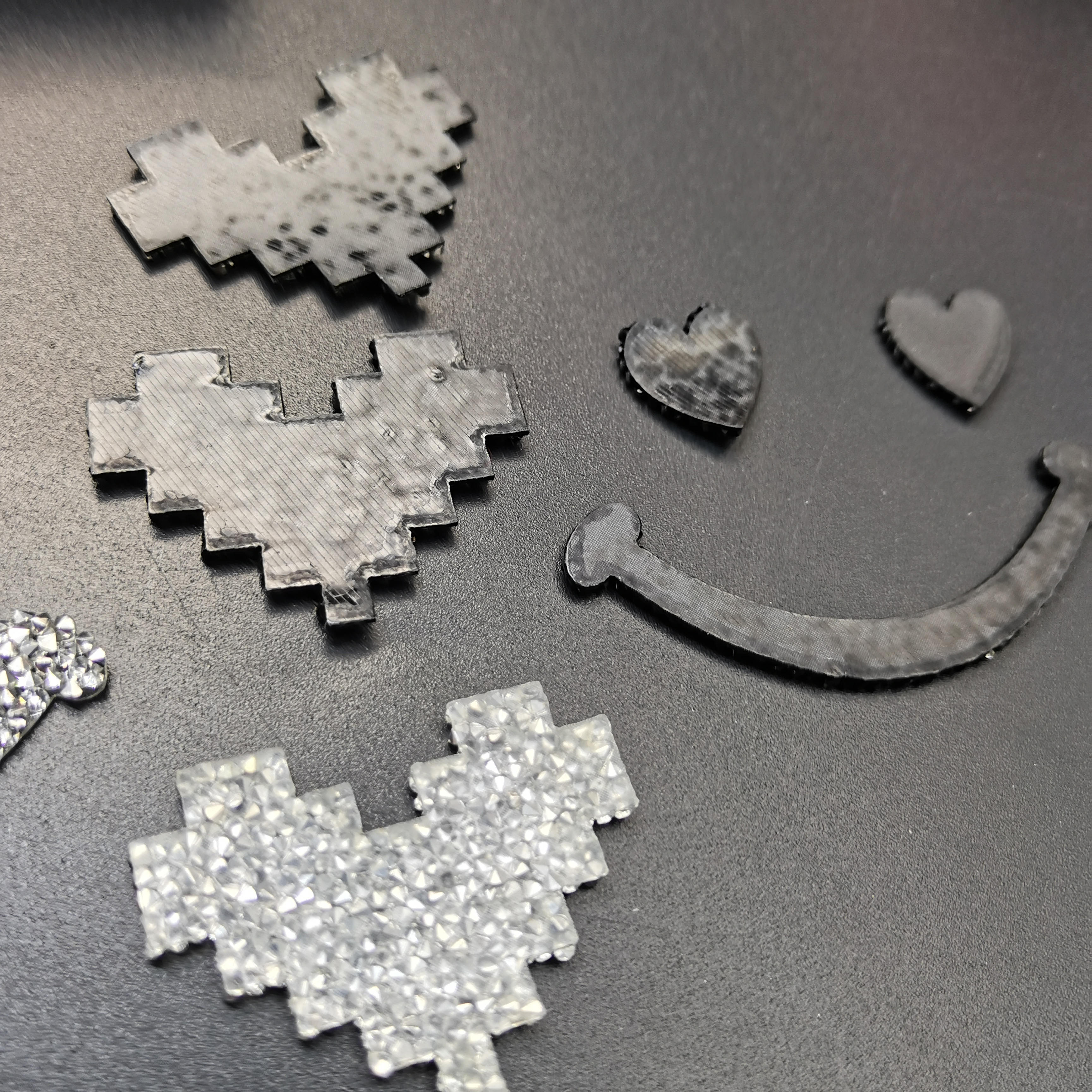 New 3colors Glitter Heart Smil – Hotfix Rhinestone Sheet Bewertung und Preis