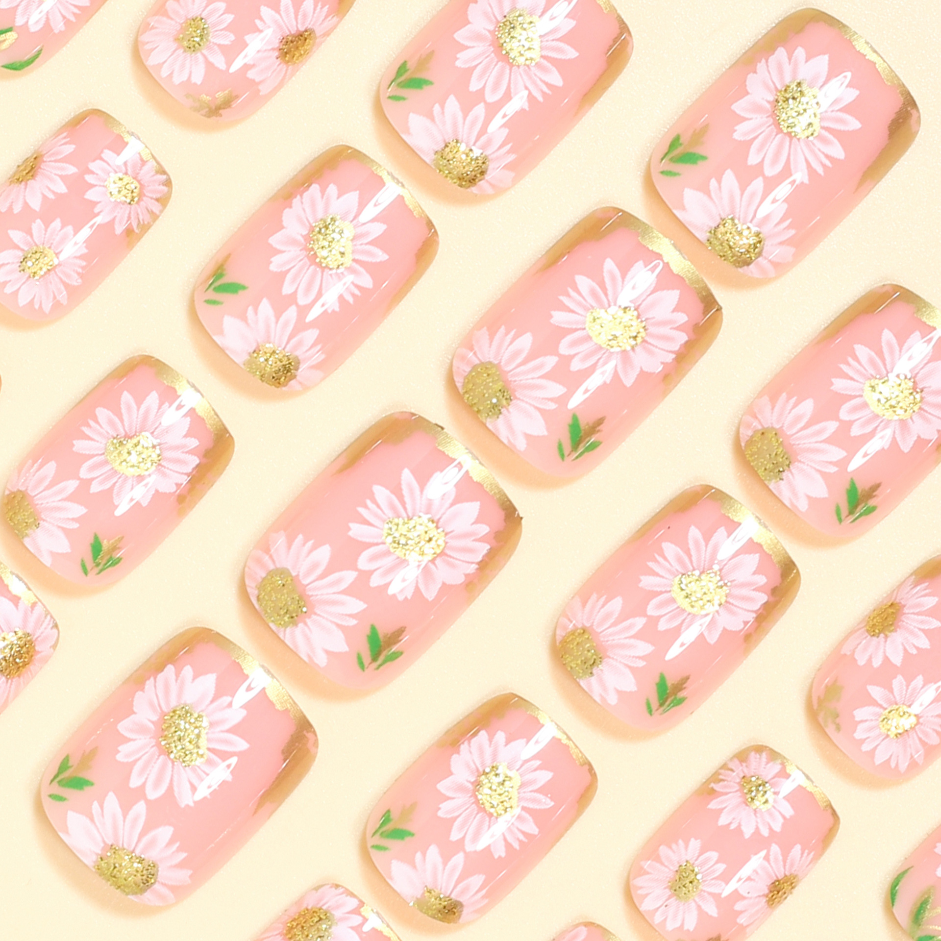 Short Square fake nails golden – Embroidery Embellishments Bewertung und Preis