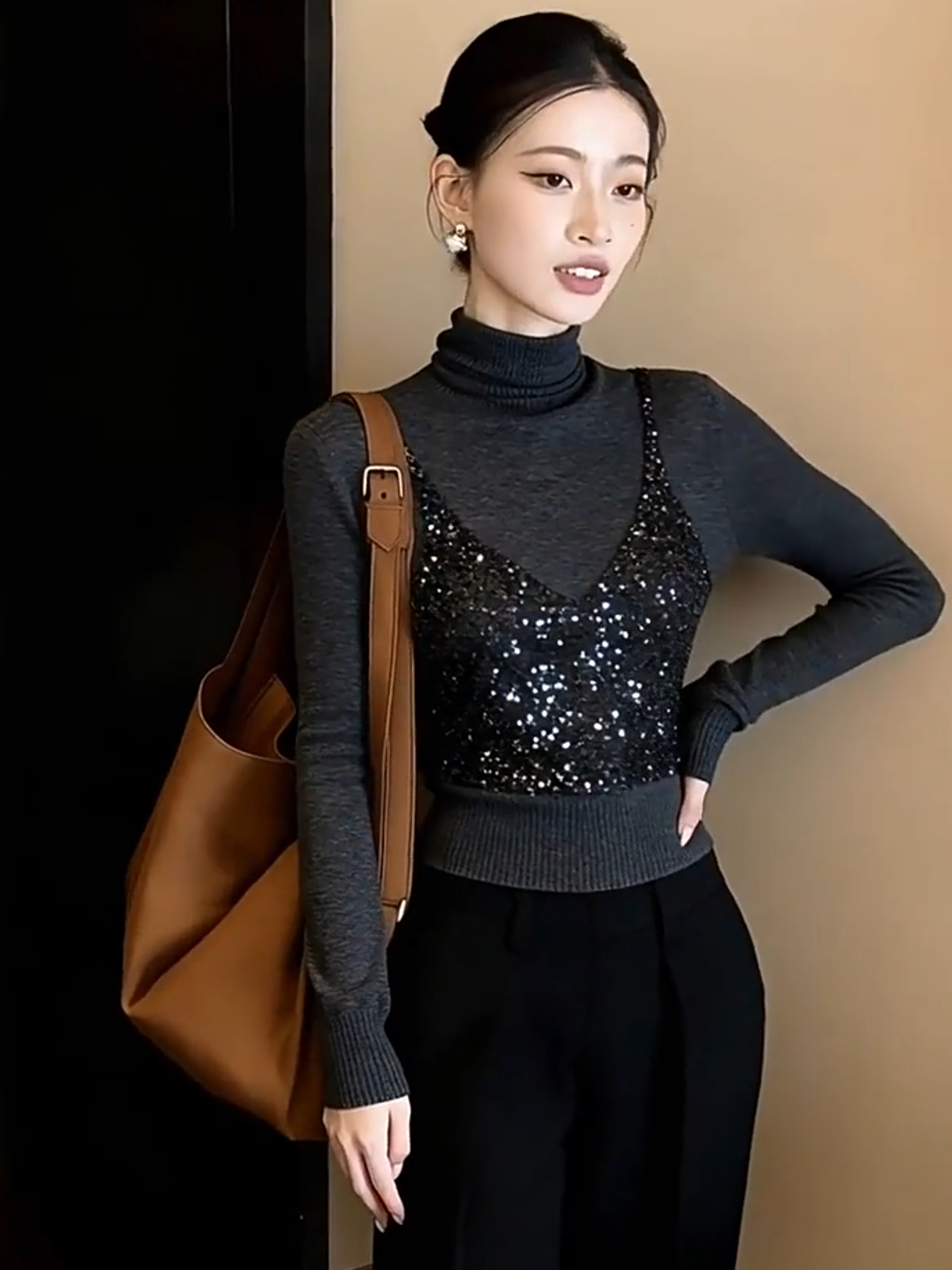 Chic High Neck Sparkling Sequi – Sequin Fabric Panel Bewertung und Preis